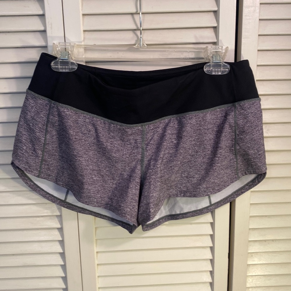 Lululemon Speed Up Short 2.5” size 6
